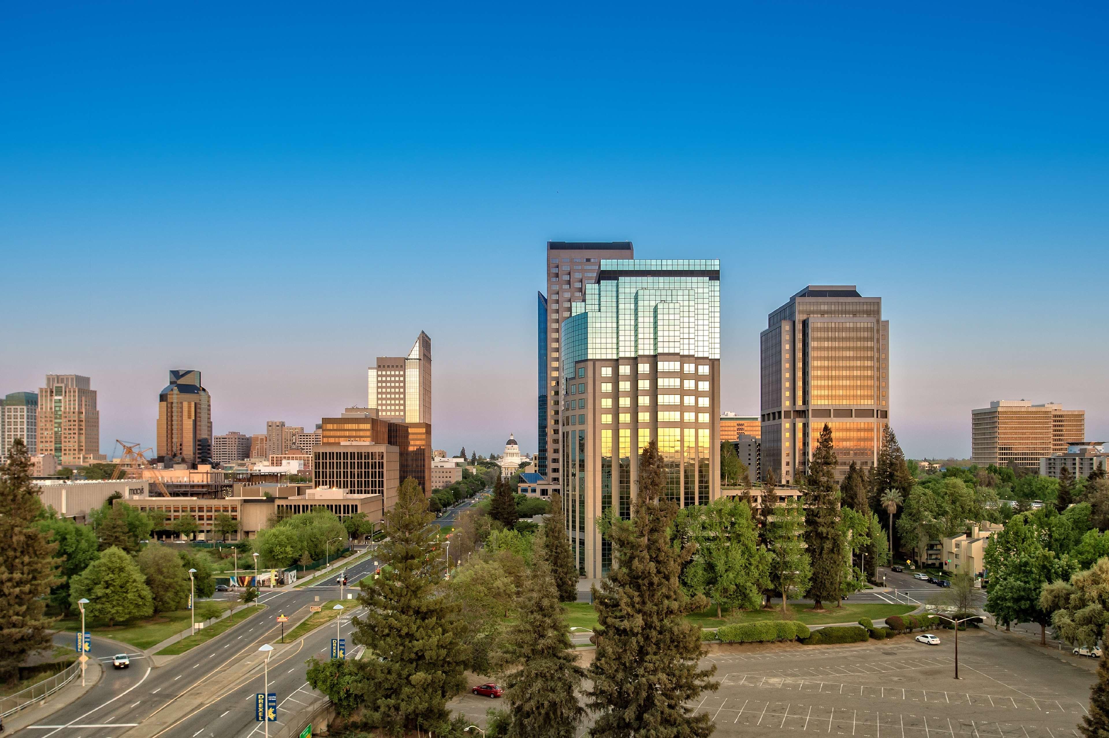 Embassy Suites By Hilton Sacramento Riverfront Promenade Exterior photo